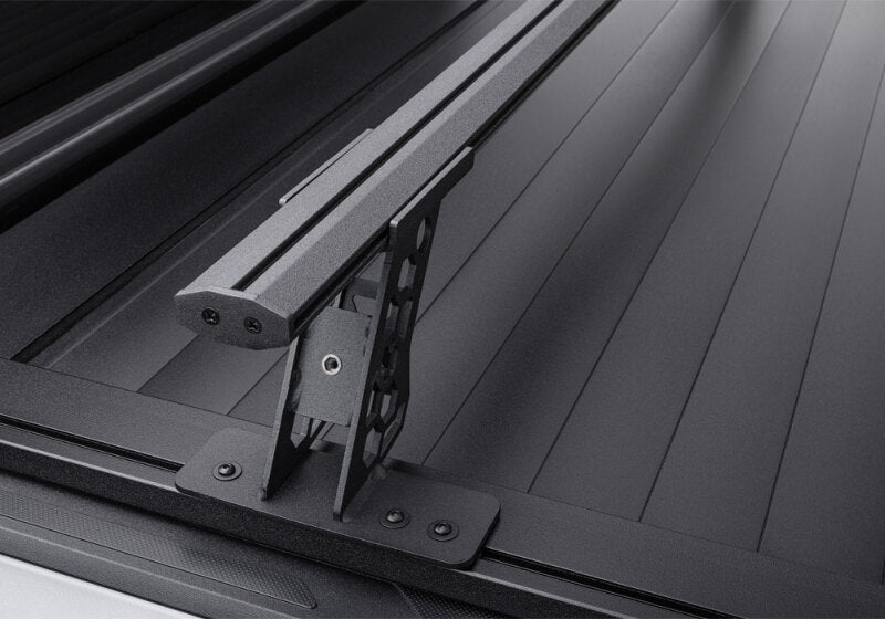 Retrax 2007-2020 Toyota Tundra CrewMax 5.5ft Bed RetraxPRO XR with Deck Rail System